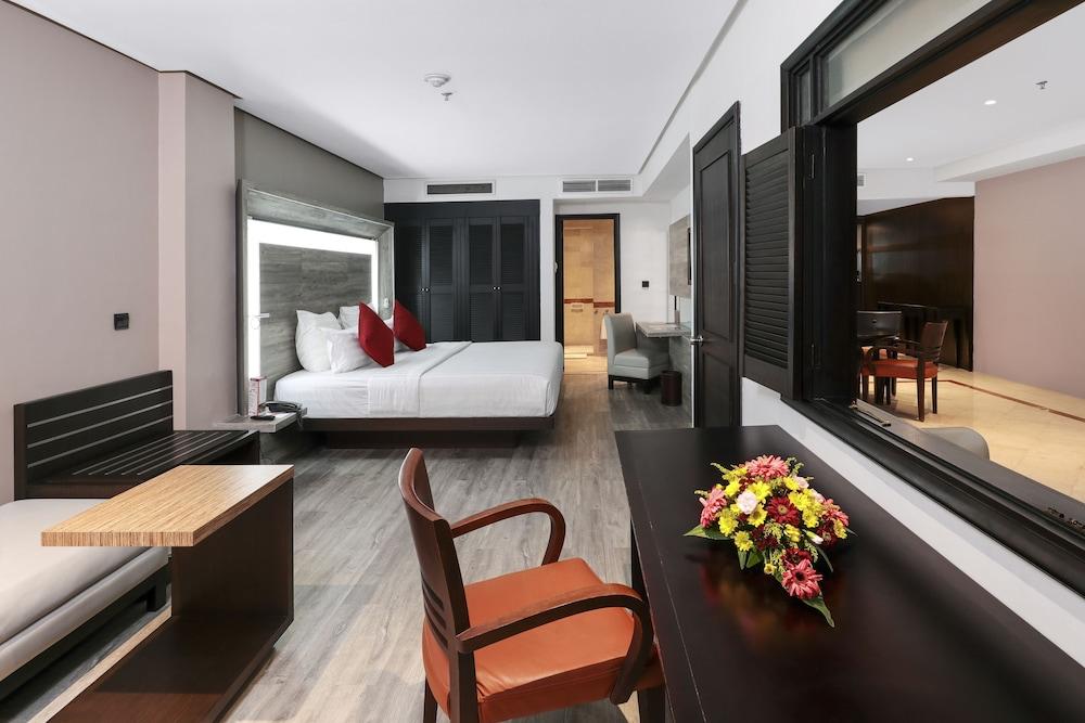 Ap Premier Batam Hotel Nagoya Exterior photo