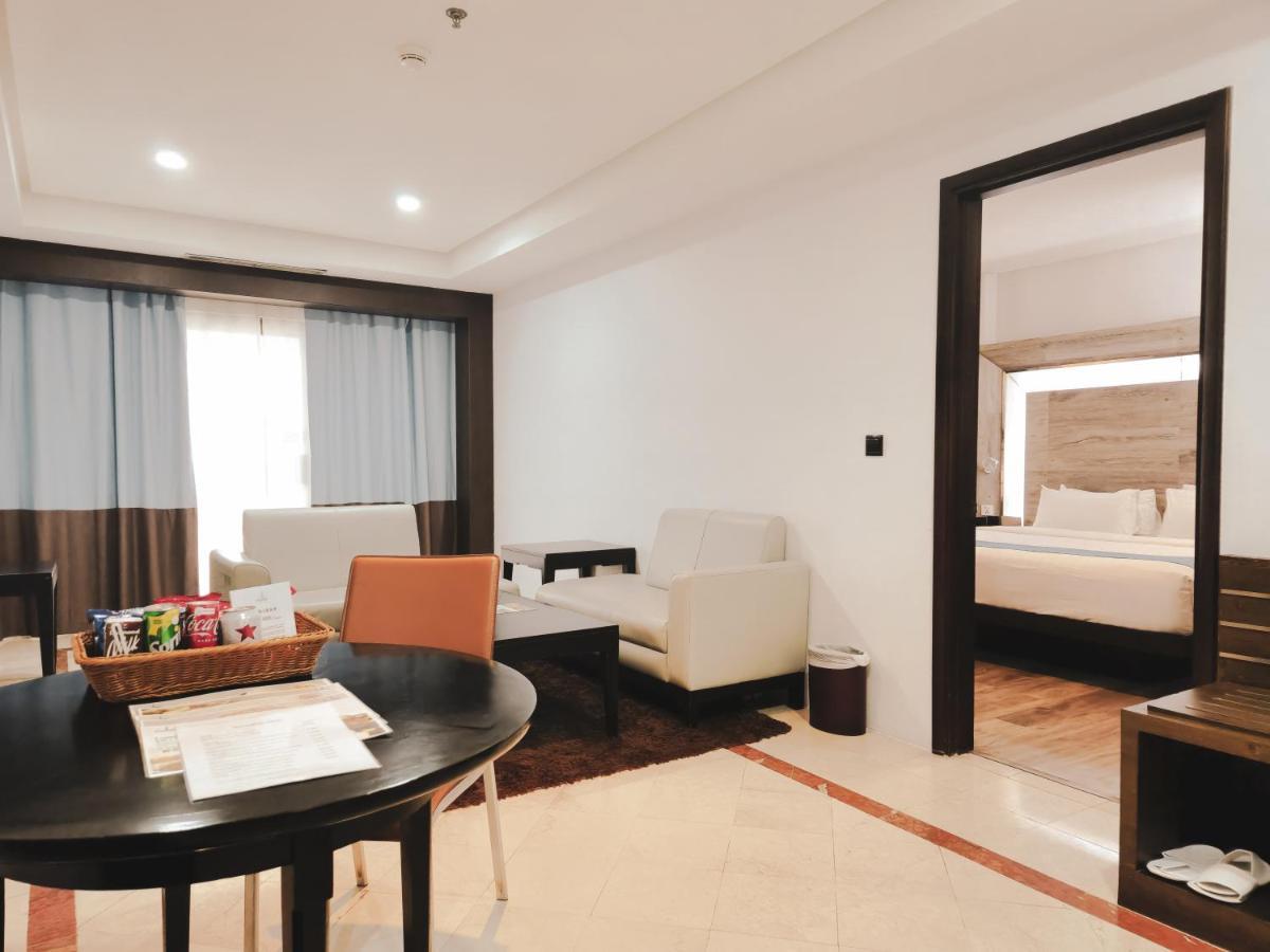 Ap Premier Batam Hotel Nagoya Exterior photo