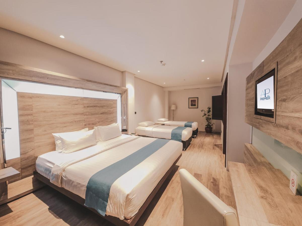 Ap Premier Batam Hotel Nagoya Exterior photo