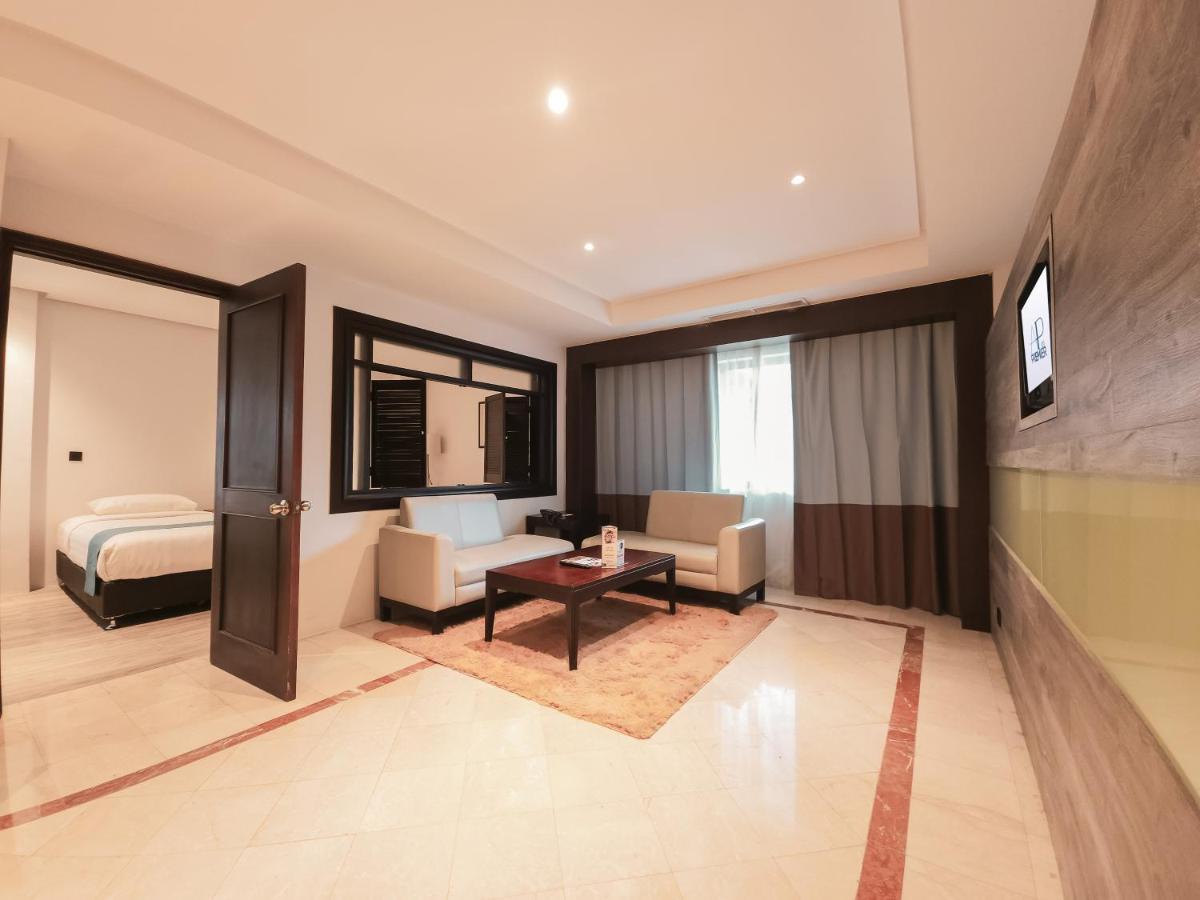 Ap Premier Batam Hotel Nagoya Exterior photo