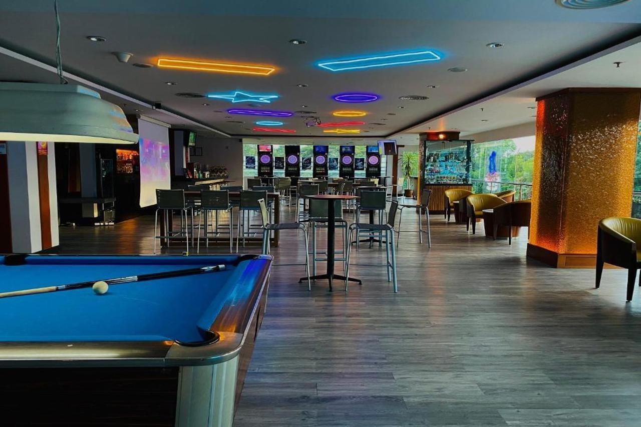 Ap Premier Batam Hotel Nagoya Exterior photo